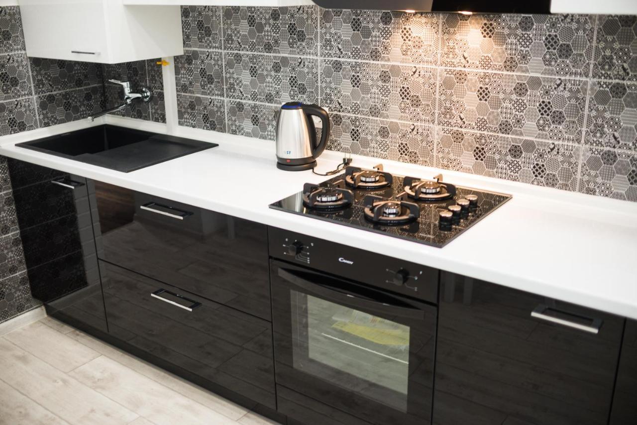 Modern Apartment Львов Экстерьер фото